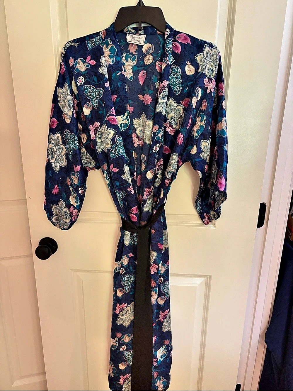 Vintage California Dynasty Floral Satin Kimono Maxi Robe Belted